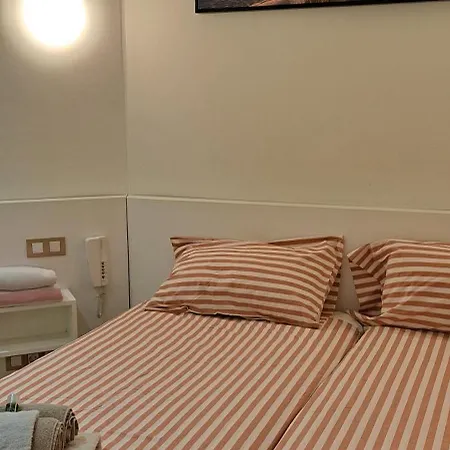 Casa Eleanora * بالم مار